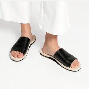 France’s Valentine Black leather cloud slide sandals size 9.5 B